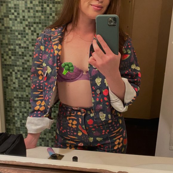 Meet your Posher, Ryanne! - Picture 5 of 9